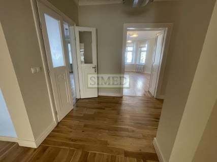 Stylowy lokal w zabytkowej kamienicy , Centrum