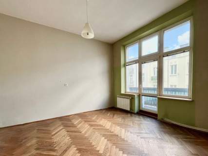 Mieszkanie z balkonem w kamienicy