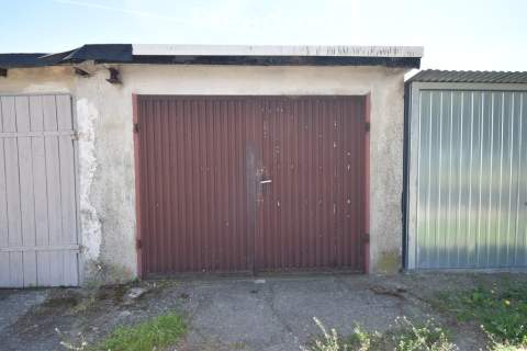 Mieszkanie 3 pokojowe, parter, 64m2, 2 garaże,