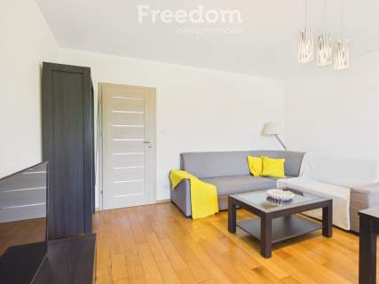 Przestronne 3 pokoje 71 m , balkon i parking