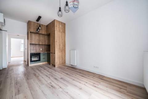 Mieszkanie balkon kamienica winda Stare Miasto