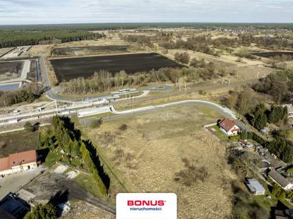 Działka budowlano-usługowa z drogą asfaltową mpzp