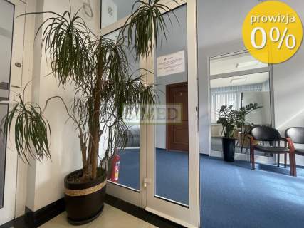 Wysoki standard,recepcja,dostęp24h,parking,ochrona