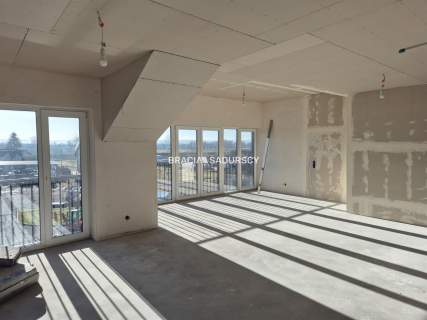 Wolnostojący obiekt biurowy- 300m2