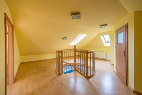 Lokal 240 m2 Ursus Parking Usługi Biuro