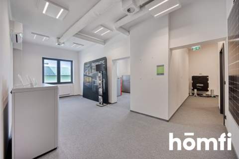 Lokal w nowoczesnym budynku z salą konferencyjną