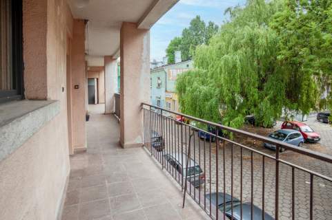 Komfortowe M3 centrum Częstochowy 1 piętro balkon