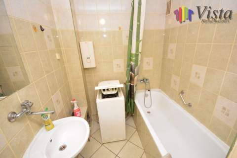 2 pokoje, balkon, 1. piętro, miejskie ogrzewanie