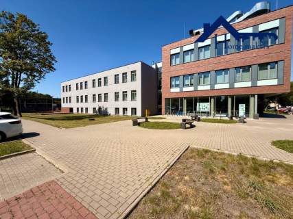 Blisko centrum, 450 m do stancji PKP