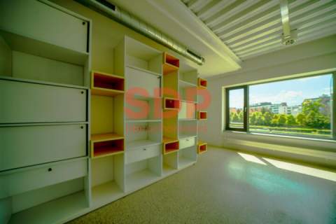 Przestronne biuro typu studio 196,5 m2 z antresolą, Wrocław
