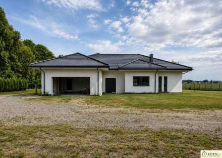 Nieruchomość komercyjna na sprzedaż, 560 m2, Jedlanka