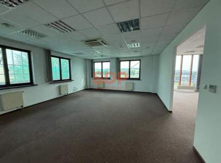 Biuro dla dużej organizacji Całe piętro 584,82 m2
