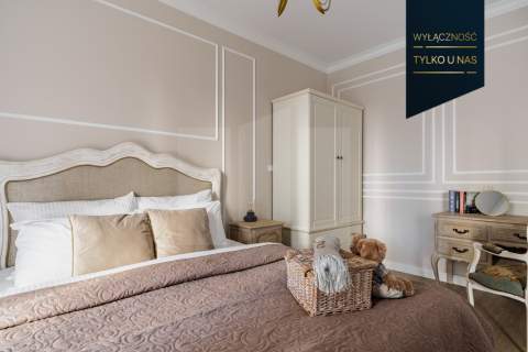Stylowy apartament z halą garażową i tarasem