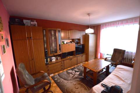2 pok mieszk 40m2 jasna kuchnia loggia ul. Jerzmanowskiego