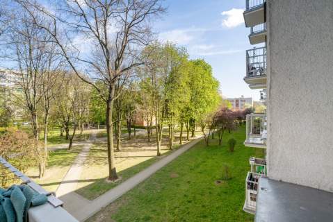 3 pokoje z balkonem 800 m od metra Kondratowicza