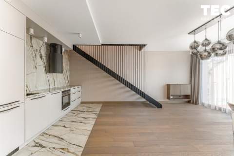 Dwupoziomowy apartament z widokiem na Wawel