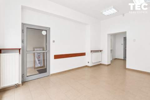 Lokal handlowy w centrum, duży ruch, witryna