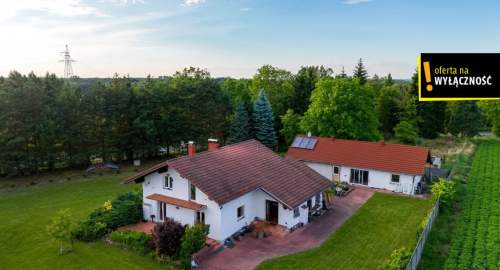 Stylowa posiadłość na 62 arach - 2 domy Białoborze