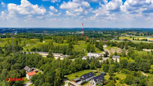 ul. Na Wzgórzu/prąd, woda, gaz/przy drodze brukowanej