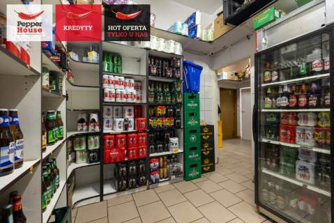 Dom z funkcją handlową mieszkanie i biznes