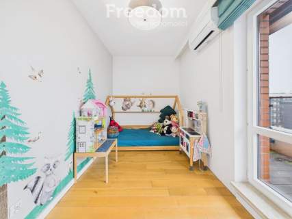 4-pokojowy apartament z tarasem i garażami