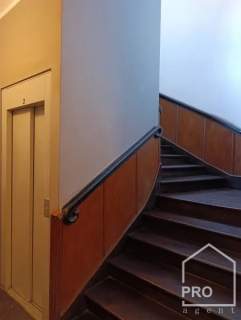 Przestronny apartament w kamienicy z windą
