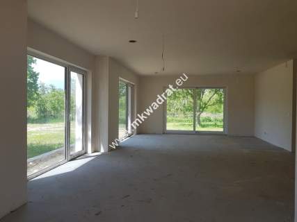 Wolnostojący na dz.1500m2 Las Młochowski/Media