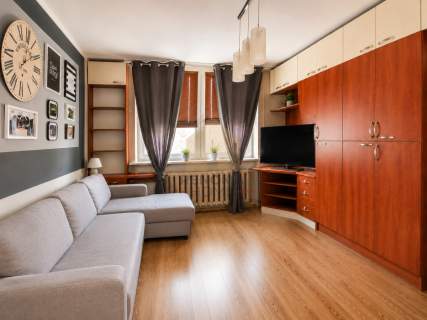 2 pokoje z balkonem parter Sucharskiego 30,5