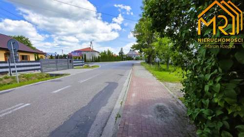 Działka pod zabudowę blisko centrum Radłowa