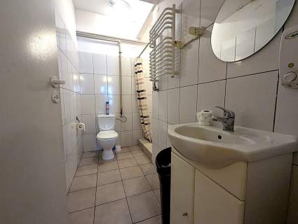 Hala z biurami centrum Krakowa możliwy podział