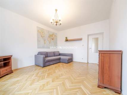 Mieszkanie w centrum 54,19m2 2 pokoje Piwnica