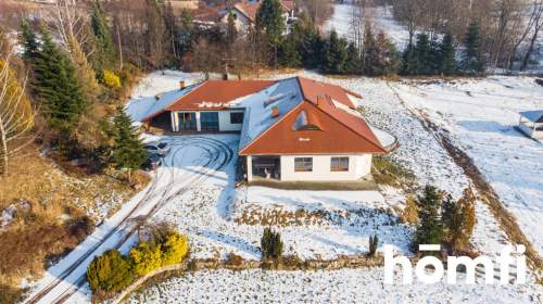 DOM Z WIDOKIEM NA GÓRY