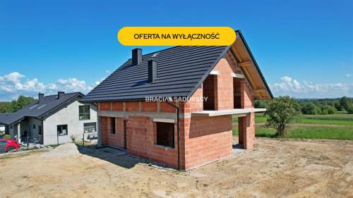 Dom w Brzezince, gm Brzeźnica