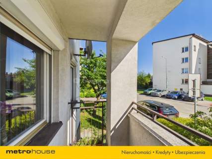 2 pokoje kuchnia I balkon, duża piwnica, parking