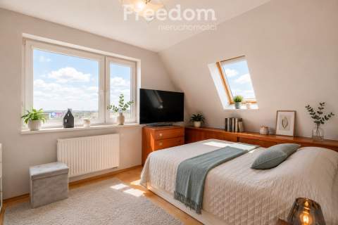 5 pokoi dwupoziomowe komórka balkon