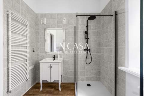 Dwupoziomowy apartament z ogrodem pierwszy najemca