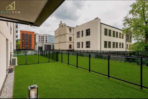 Luksusowy apartament z prywatnym ogrodem w prestiż