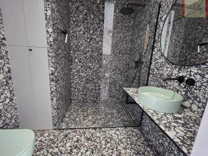 Nowoczesny apartament 2-poziomowy, balkon, winda, garaż