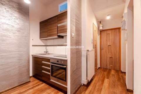 2pok 43 m2 atresole 20 min spacerem od Rynku