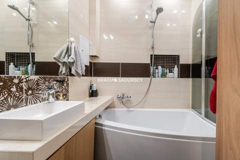 2 pokoje 51,32 m duży balkon os. Handlowe 