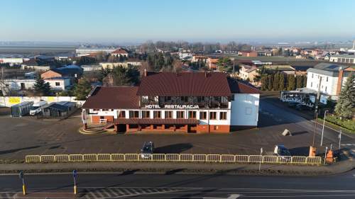 Hotel z restauracją na sprzedaż - dobra ekspozycja