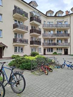 50m2 po remoncie, dwa osobne pokoje, garaż, piwnica, ul. Pol