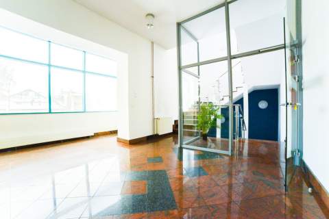 NAJEM POWIERZCHNI BIUROWO MAGAZYNOWEJ