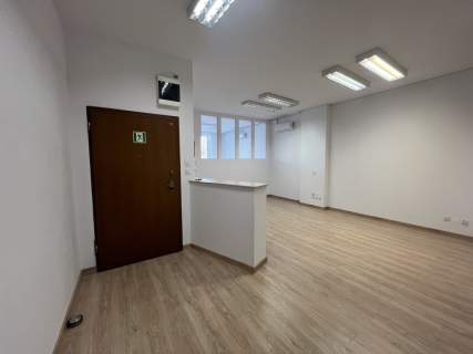 Lokal z najmecą w Centrum AB 