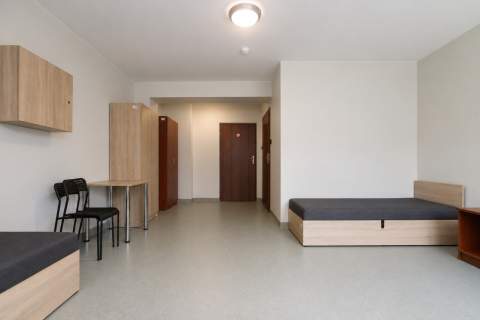 Działający hostel, kwatery pracownicze k. Jasionki