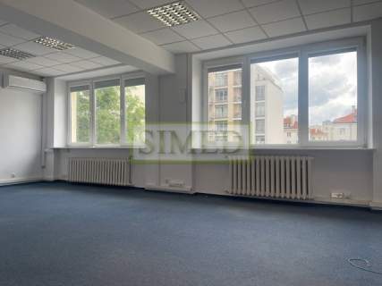 Winda towarowa, rampa, ochrona, dostęp 24h,