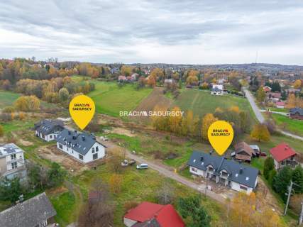 Dom w zabudowie bliźniaczej, Koźmice Wielkie