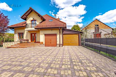 Duży ogród Garaż Balkony Klimatyzacja