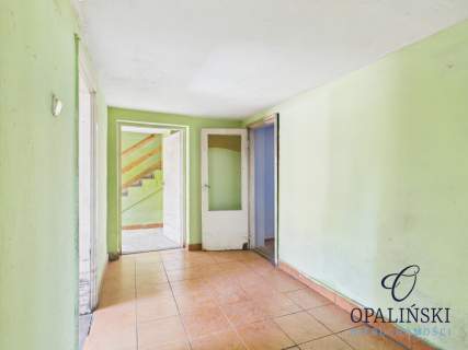 Dom z ogrodem i garażem w świetnej lokalizacji
