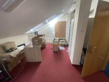 Wysoki standard,recepcja,dostęp24h,parking,ochrona